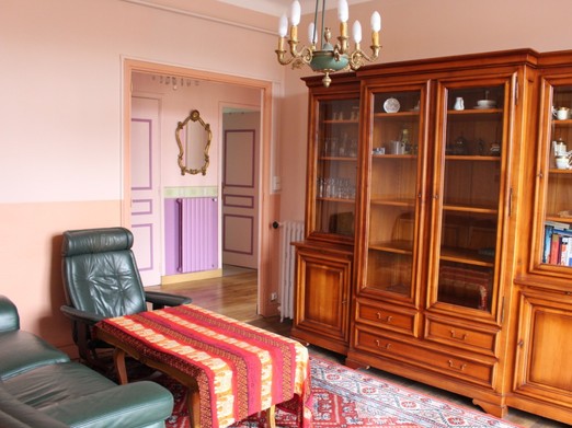 Two-bedroom flat in central Toulouse – 2 bedrooms, balcony, near Marengo-SNCF metro station
