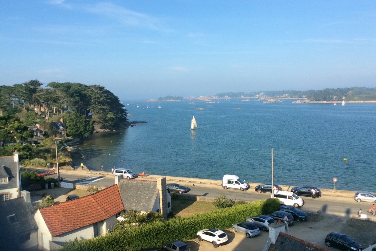 TERRASSE VUE PANORAMIQUE SUR LA MER COTE DE GRANIT ROSE, TREGASTEL, COTES d'ARMOR, BRETAGNE - paysage
