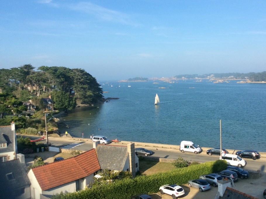TERRASSE VUE PANORAMIQUE SUR LA MER COTE DE GRANIT ROSE, TREGASTEL, COTES d'ARMOR, BRETAGNE - paysage