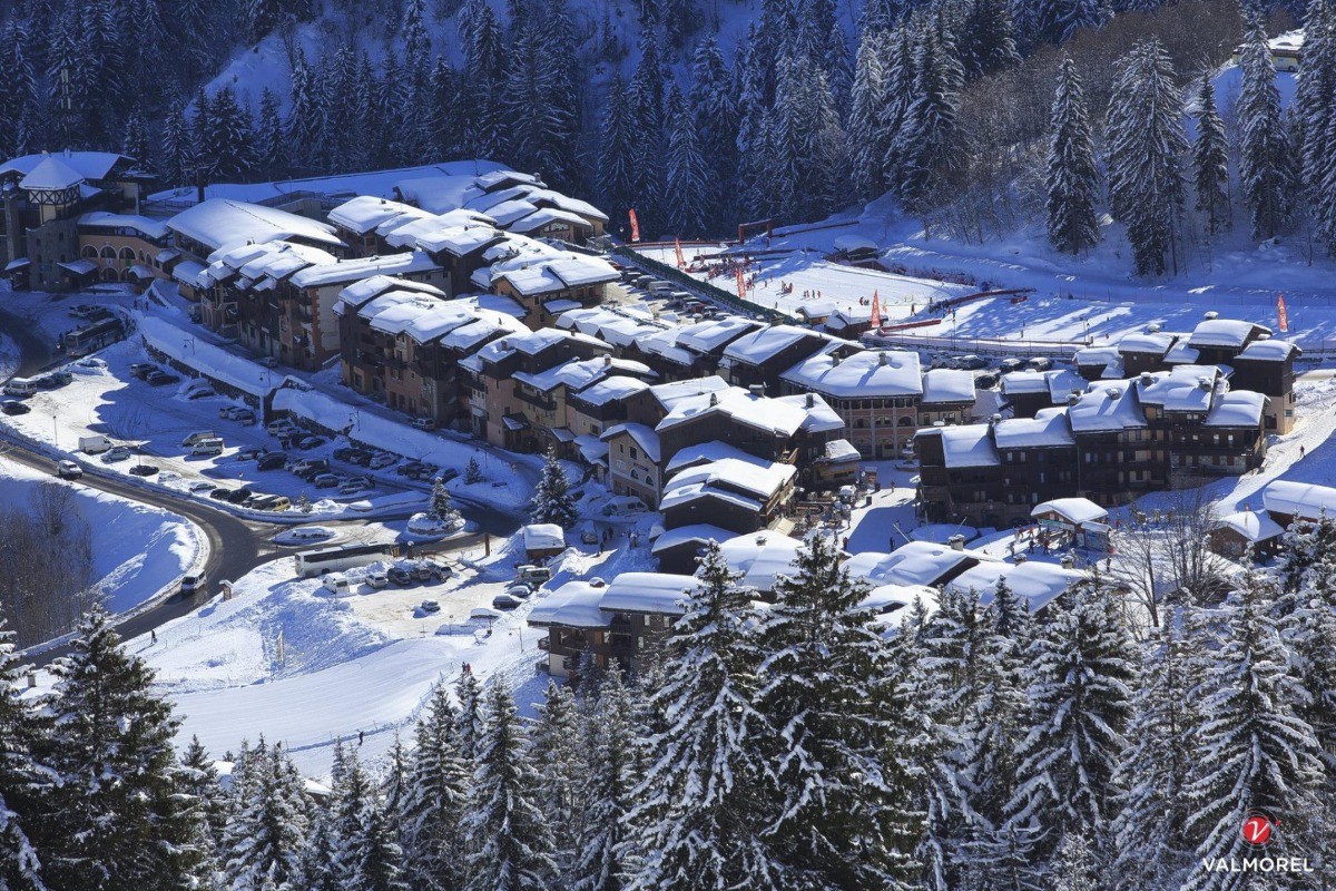 Touts les besoins des vacanciers seront satisfaits au  hameau du BOURG