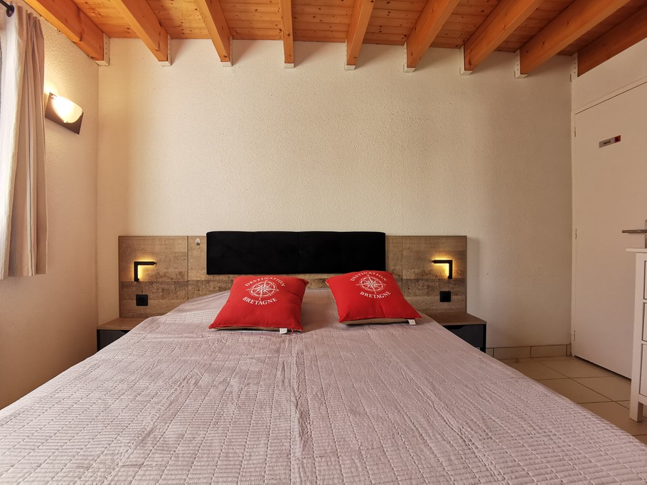 chambre avec lit 160