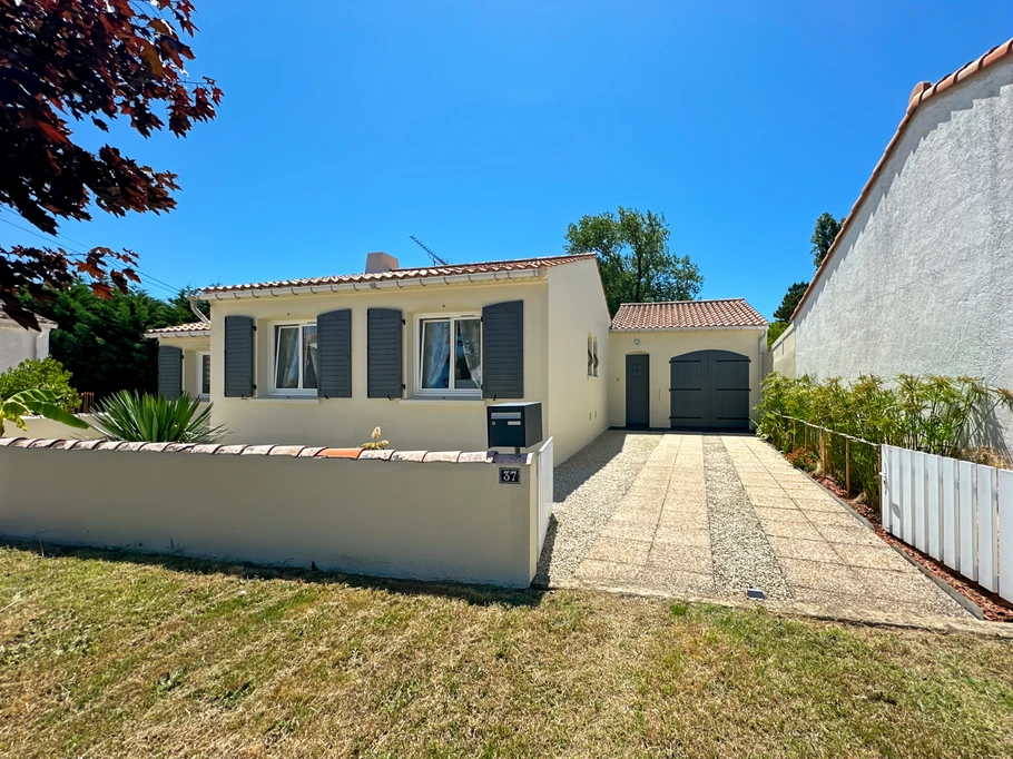 Front of house