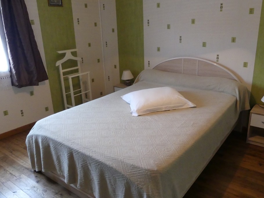 Chambre 2pers lit 140