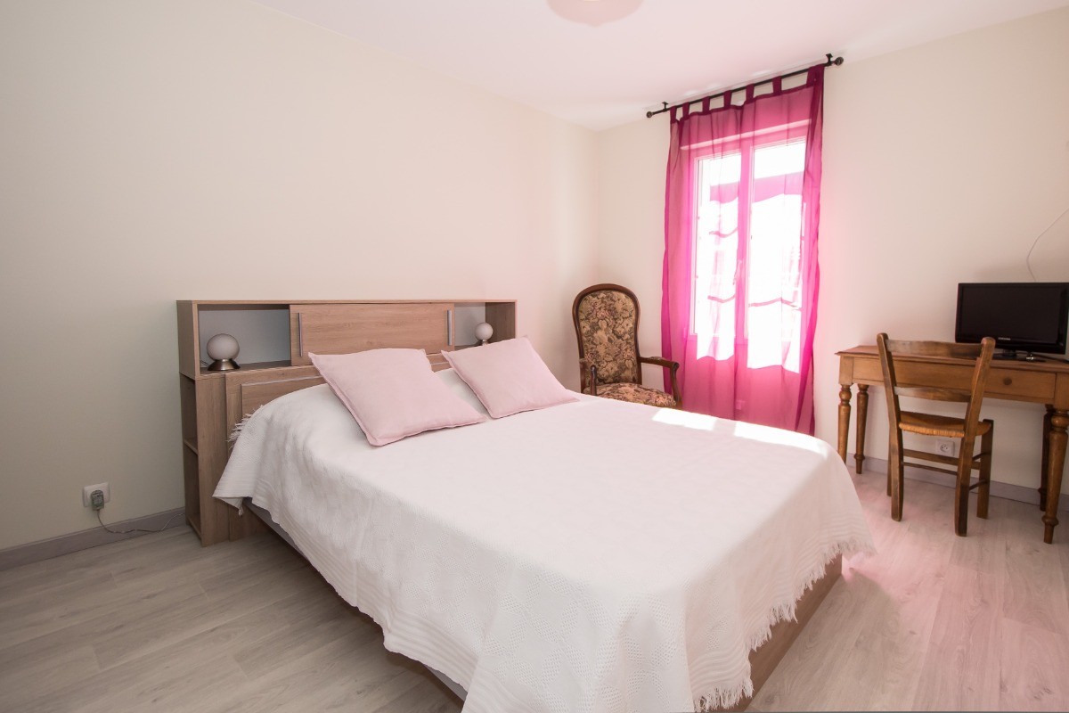 La chambre au rez-de-chaussée