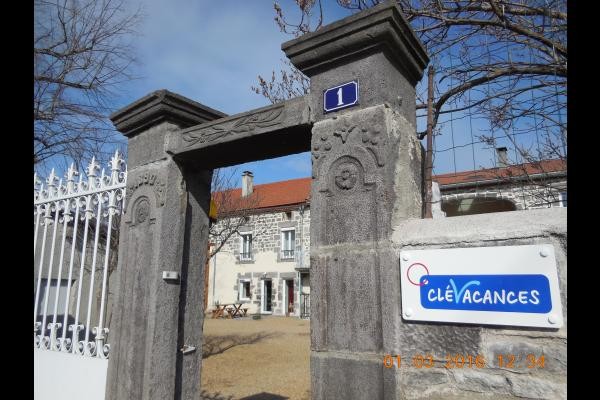 L'entrée du gîte LA DEMEURE D'ESLI
