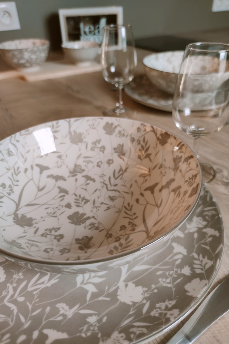 Jolie vaisselle de qualité pour vos repas