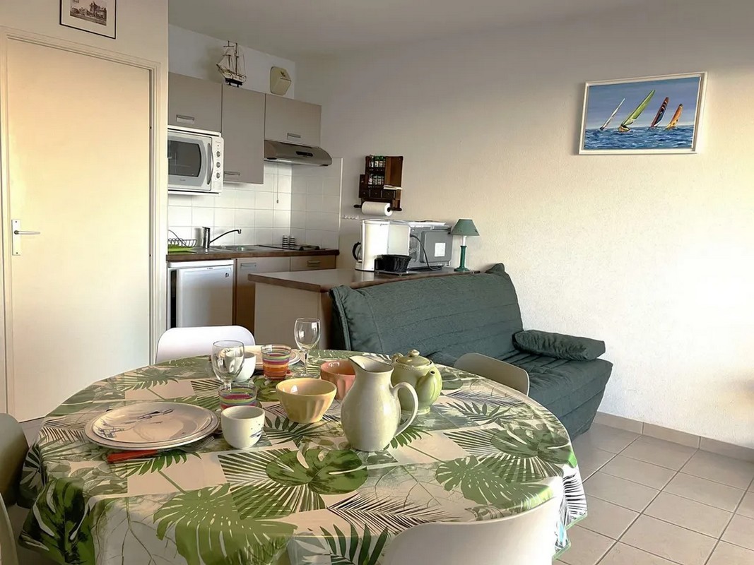 Living room/bedroom
