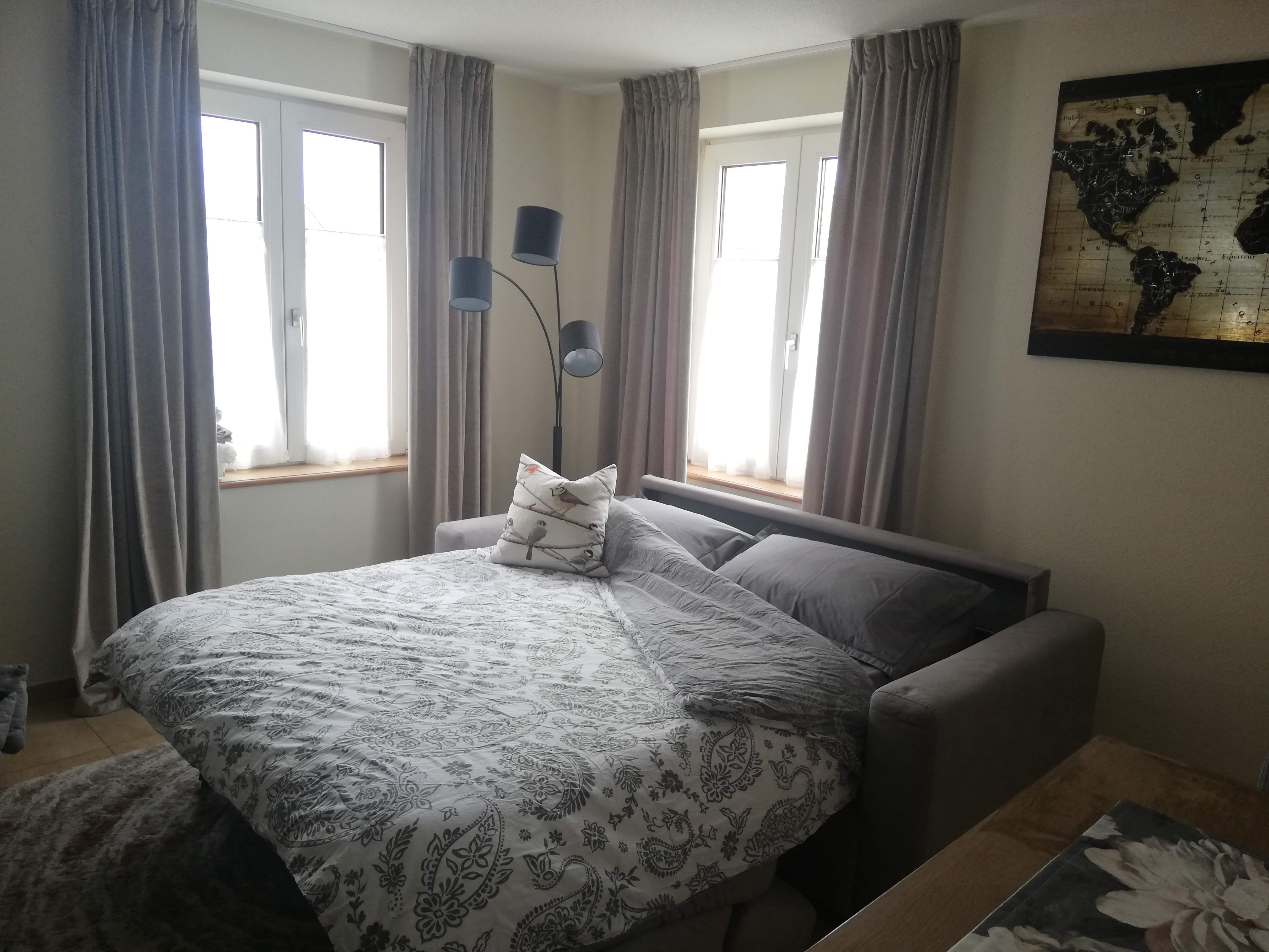 Convertible bed