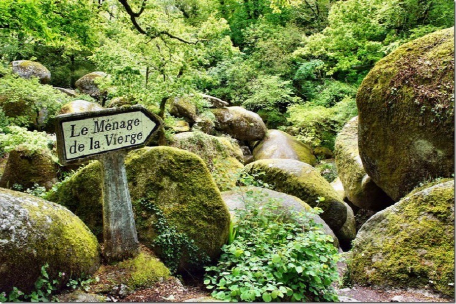 Huelgoat et ses très beaux sentiers de randonnée et son lac