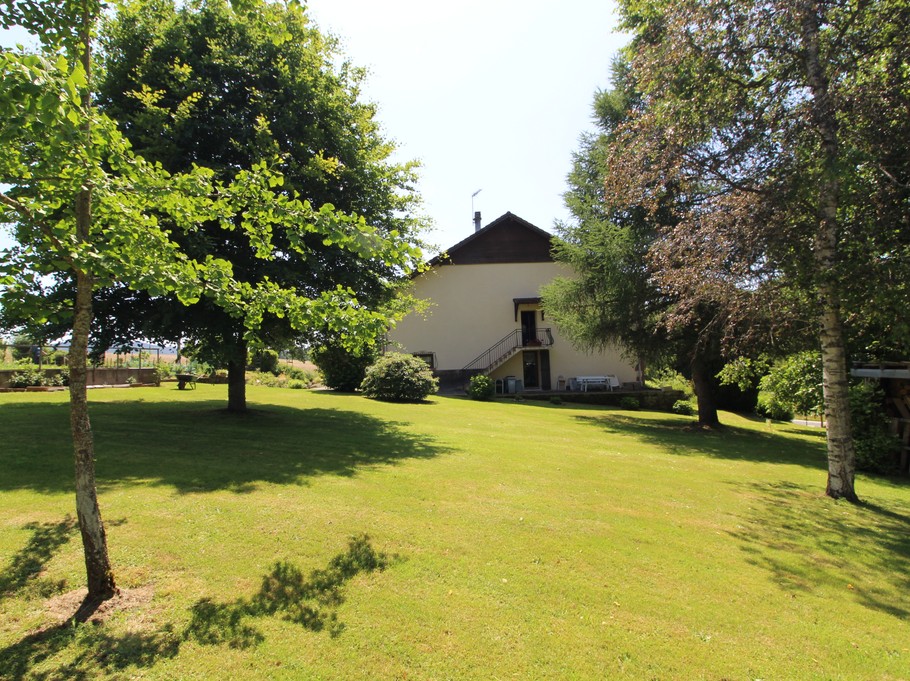 Gîte du Han à Saint-Remy, Vosges – Appartement nature, jardin, terrain pétanque