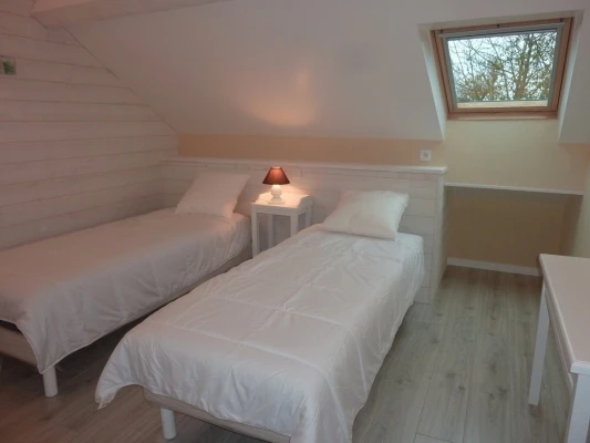 chambre:avec lits de 80x200 ou possibilité d'un lit de 160x 200