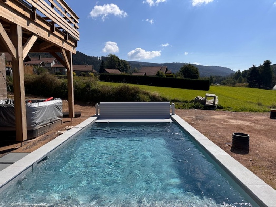 Piscine extérieur - Chalet Plume d'eau