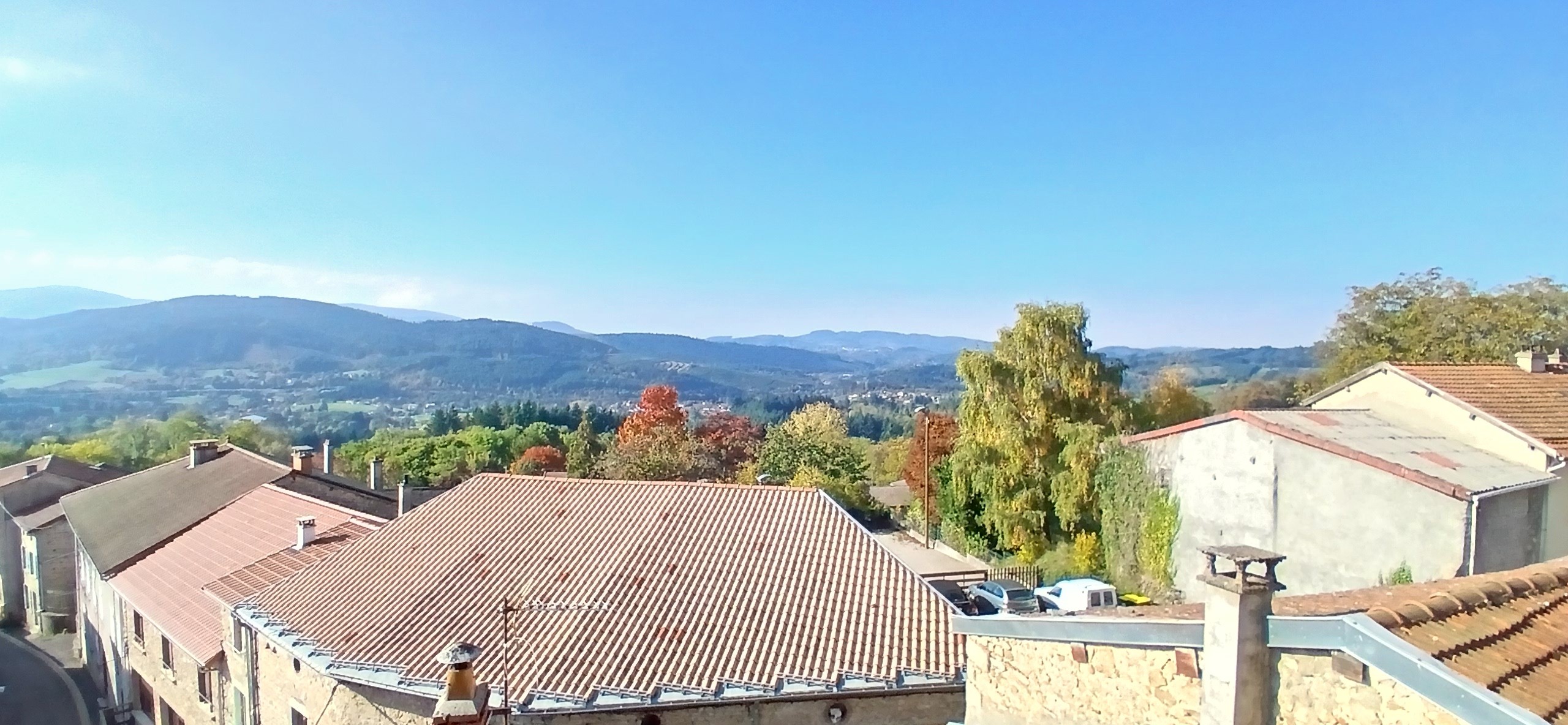 Chez Nelly - Gîte 2 personnes à Arconsat, Puy de Dôme, Auvergne : La vue