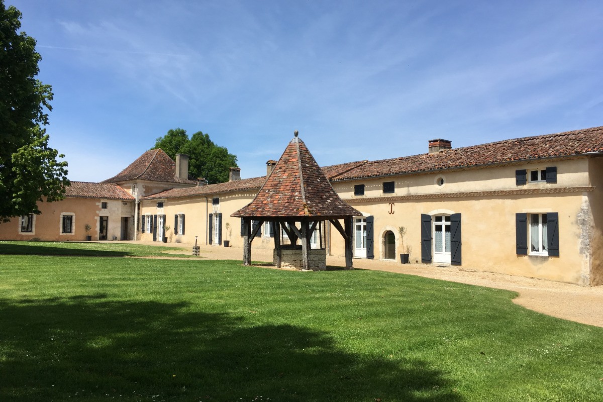 vue depuis la cour