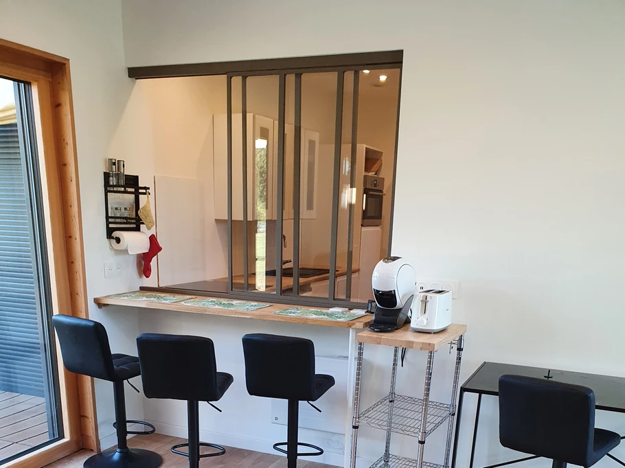 kitchen bar