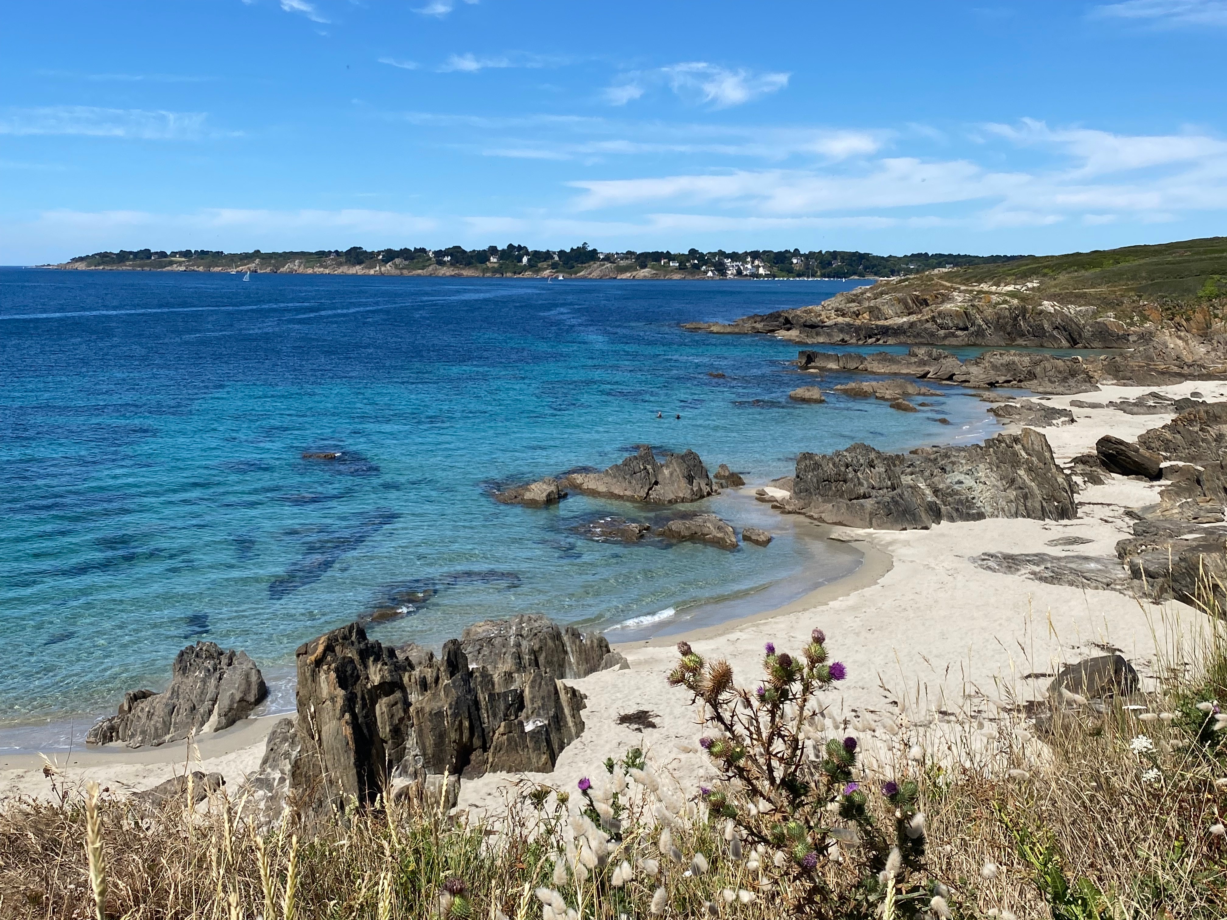 Petite plage à proximité du Gîte Bleu Turquoise