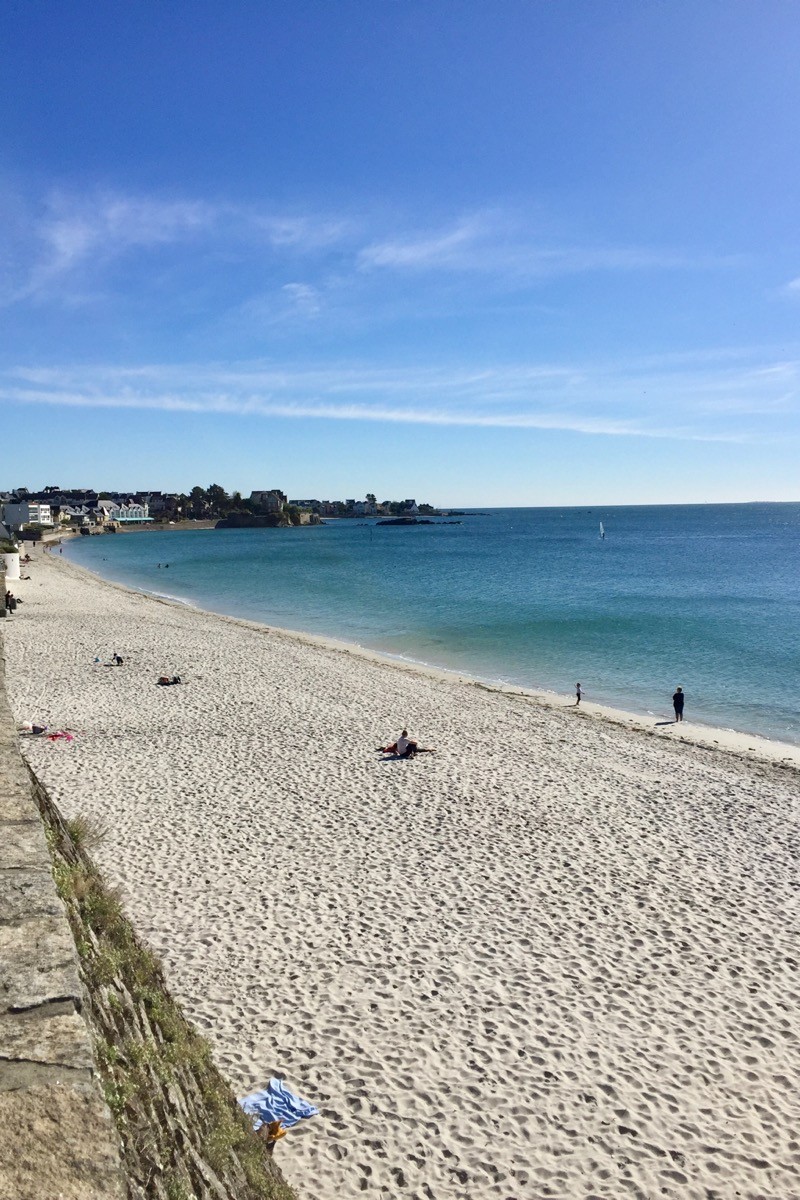 Plage des Sables Blancs à 150 m de la maison