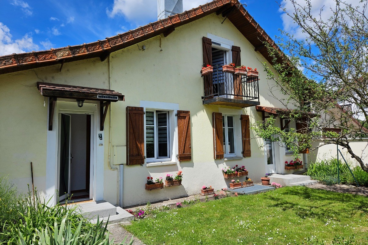 Maison au beau site