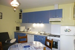 Cuisine, salle à manger, salon vue 1
