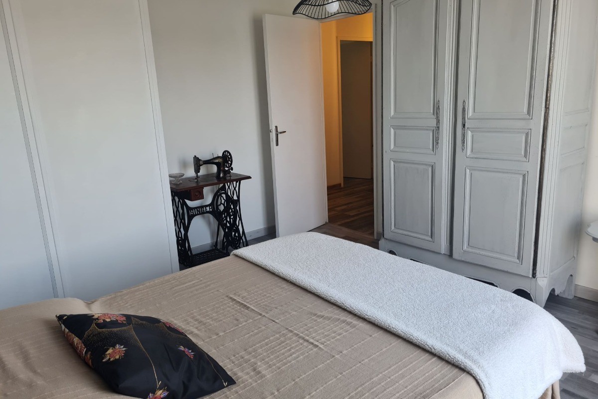 Chambre 1 - vue 2