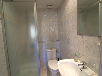 Salle d'eau avec wc privatif - Maison d’Hôtes de Charme du XVIIIᵉ siècle, à Maizières