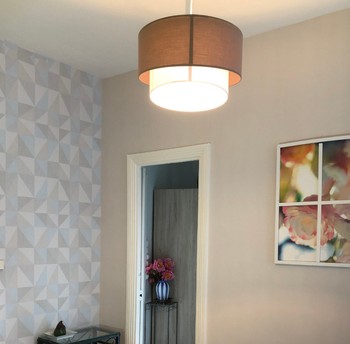 autre vue de la chambre et découverte des couleurs douces et tendres