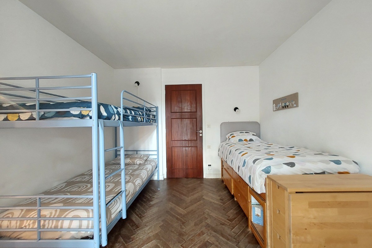 Chambre HENRI 1 lit + 2 lits superposés
