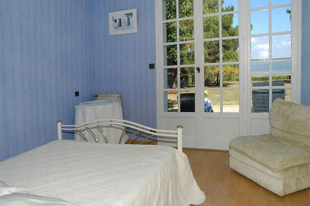 Chambre rez de chaussée coté mer