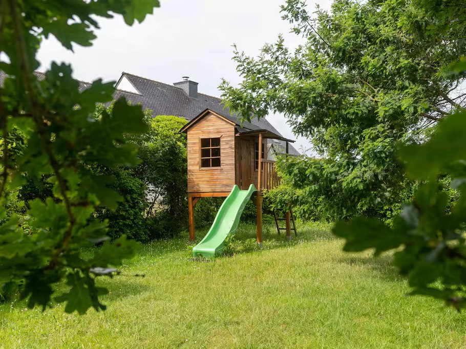 Dahirel_outside