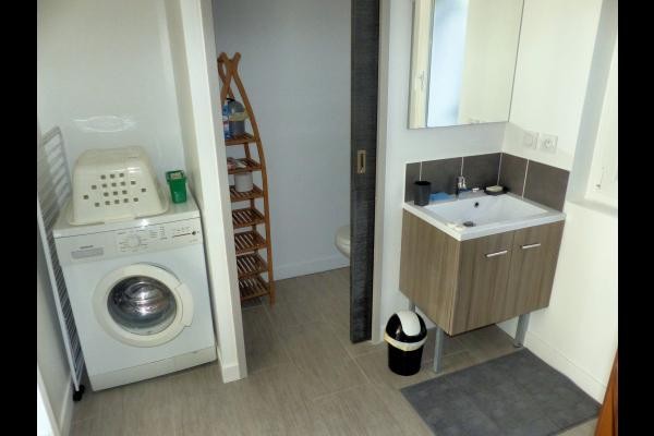 salle d'eau, wc, lave linge locations clevacances Alpes de Haute Provence