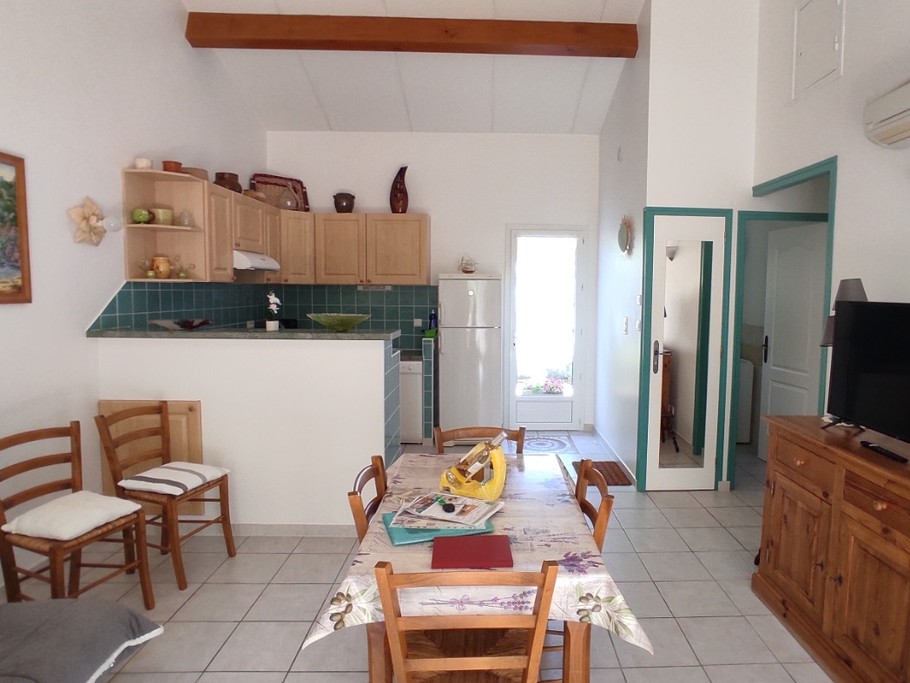 Gîte les clapas - la Maison Verte - Séjour