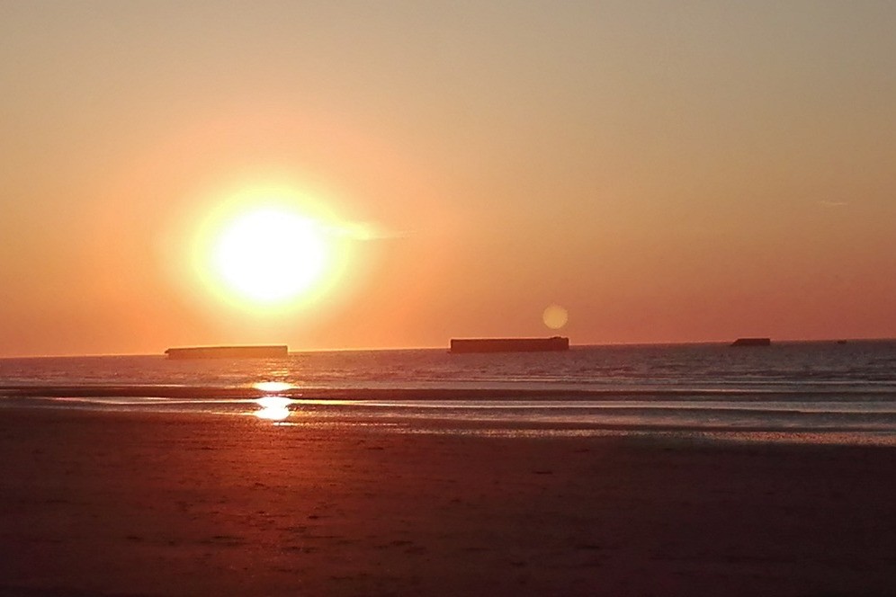 Coucher de soleil à Arromanches, sans filtre ni retouche...