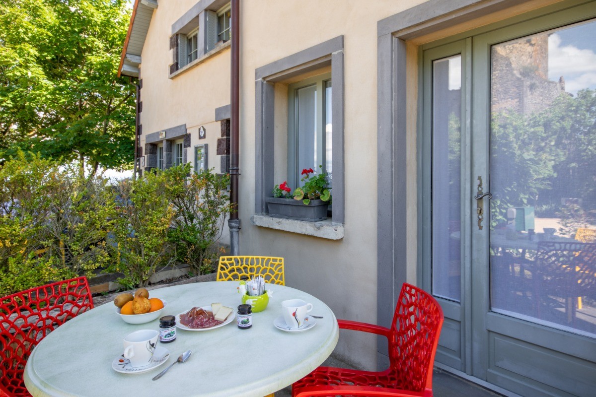Petit-déjeuner en terrasse