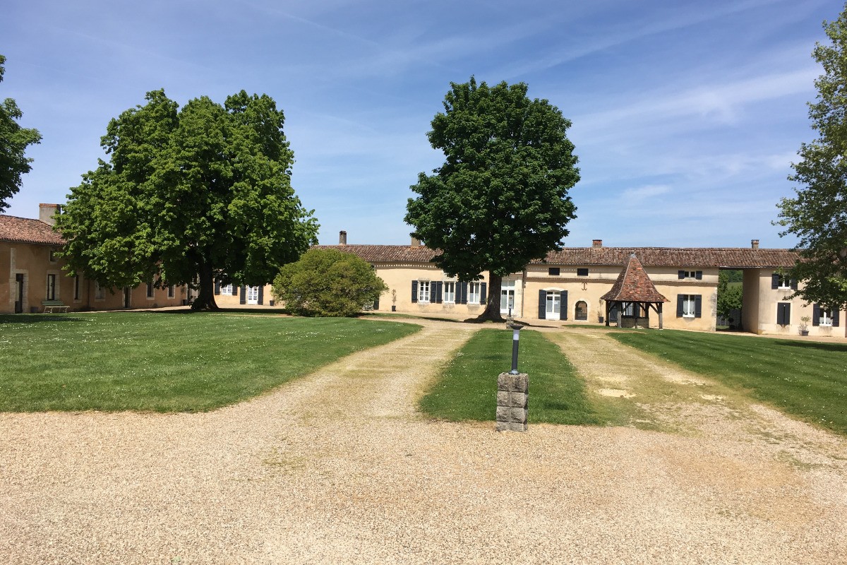 vue depuis la cour