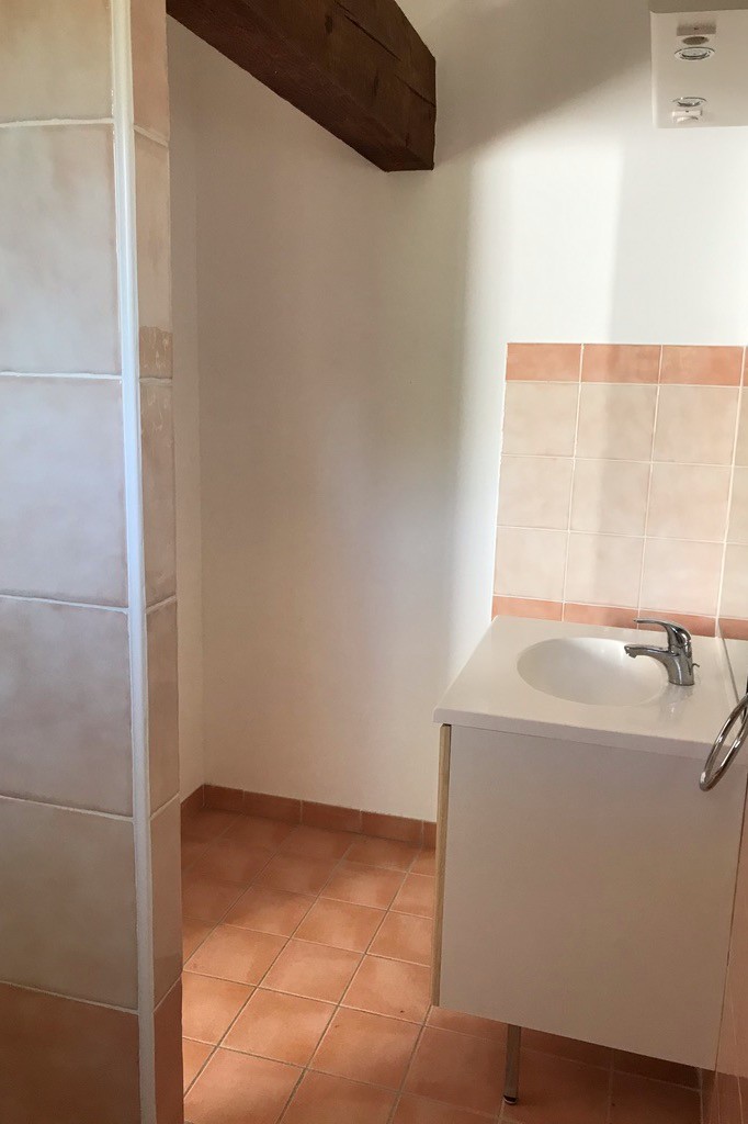 ... avec salle d'eau attenante