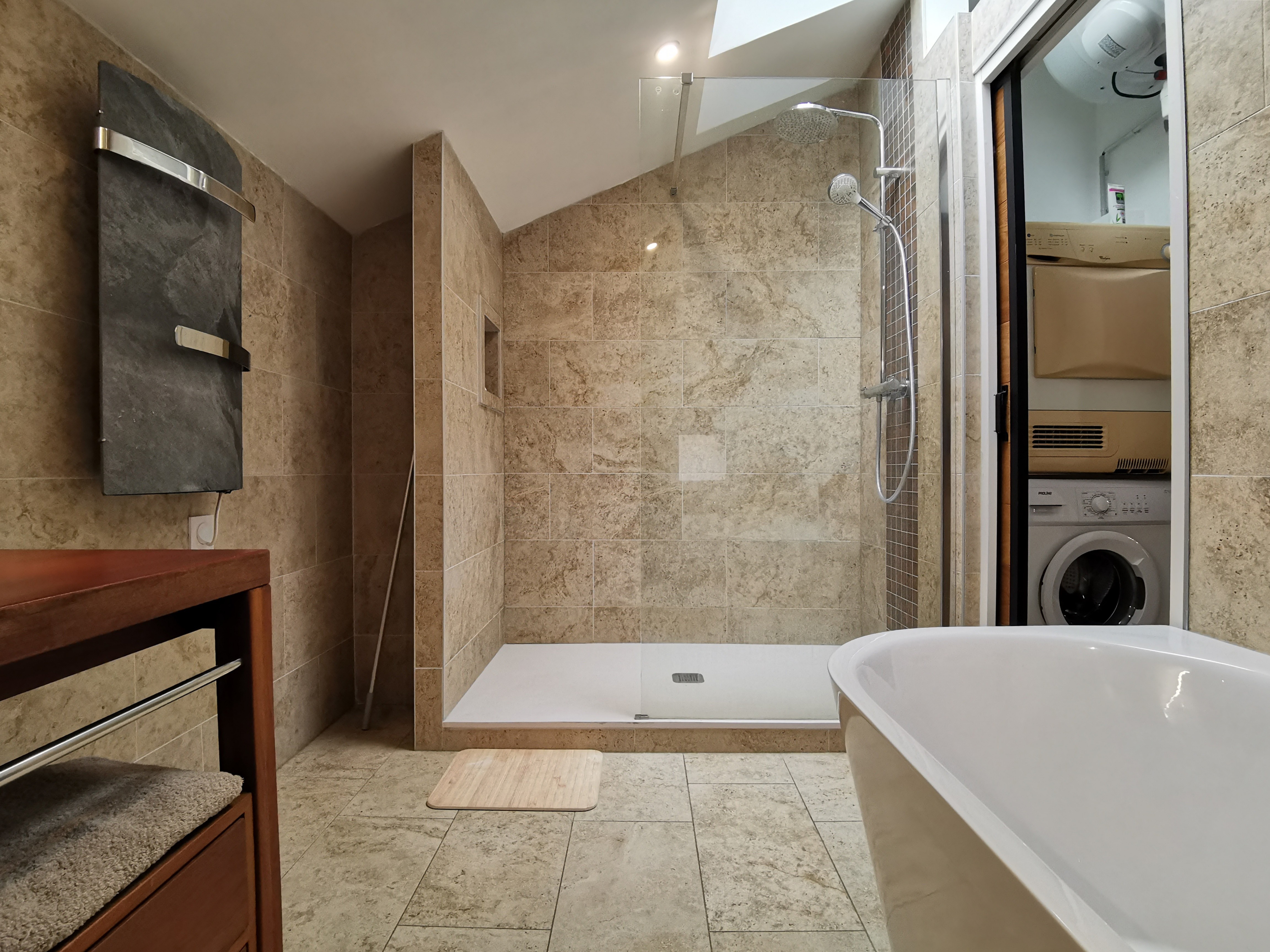 Ground floor: Shower room with bath and shower