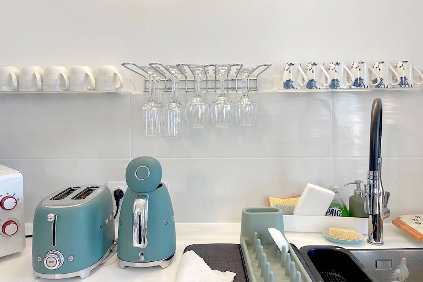 équipement : fond de cuisine complet