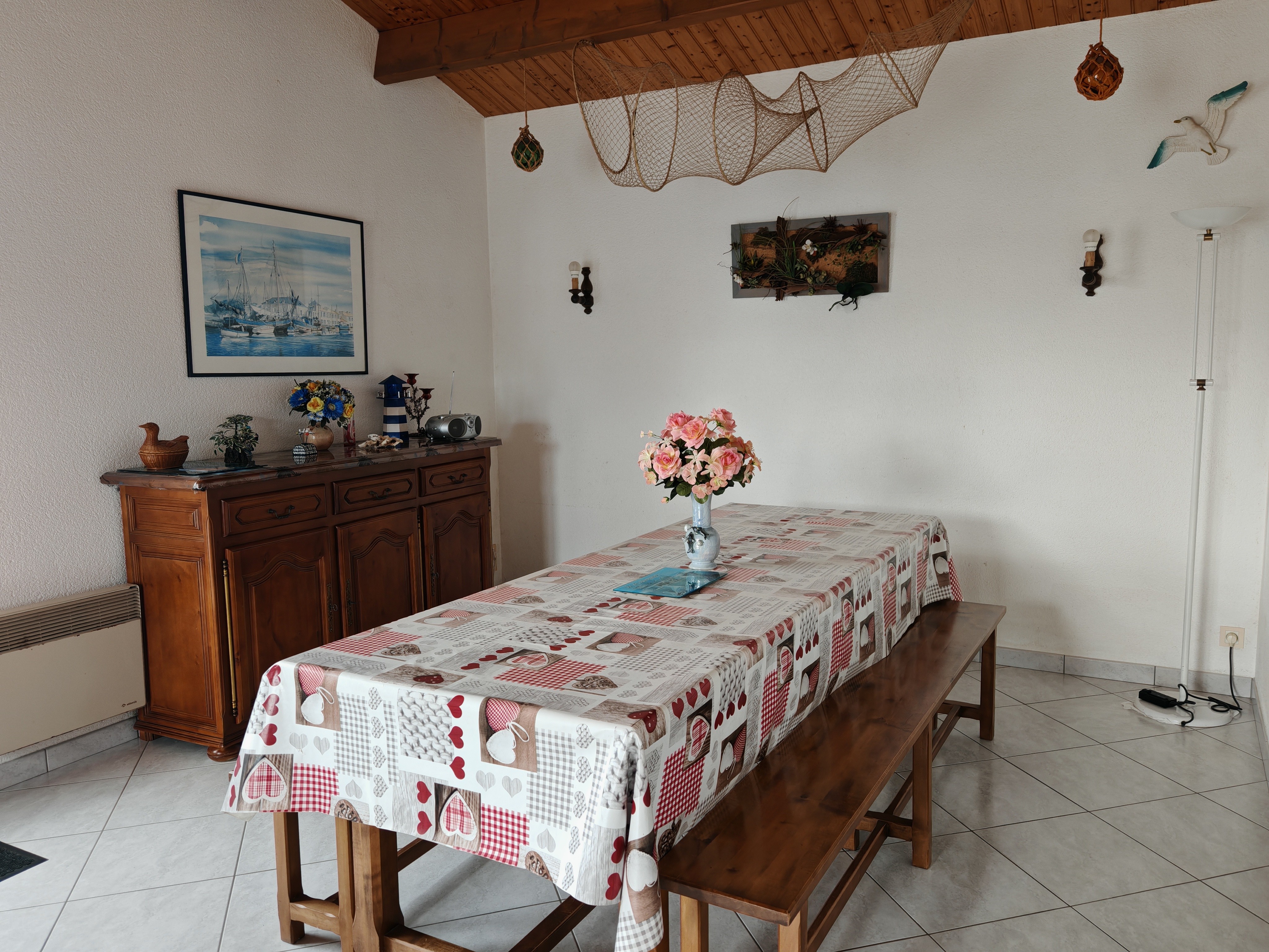 Living room - dining area