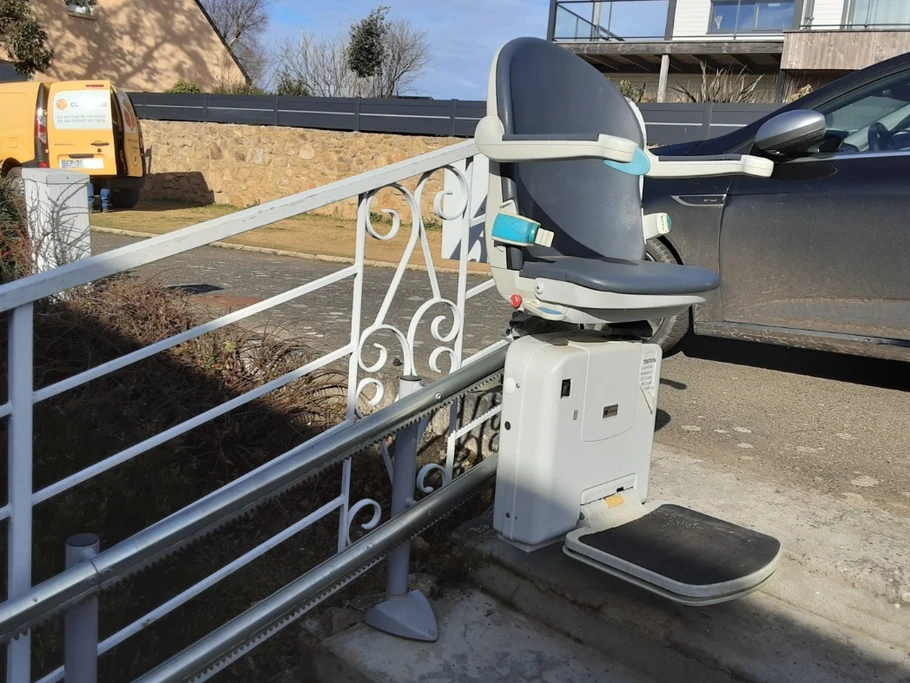 Fauteuil pour personnes à mobilités reduites