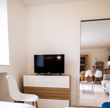 Chambre pour 2 personnes (1 lit de 160 x 200 cm) avec TV