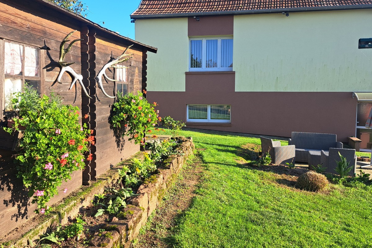 Le jardin et son salon