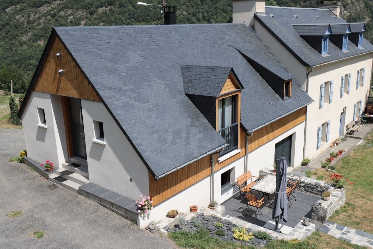 Le gite Castéra avec sa terrasse