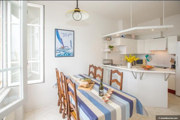 Espace repas avec vue Mer