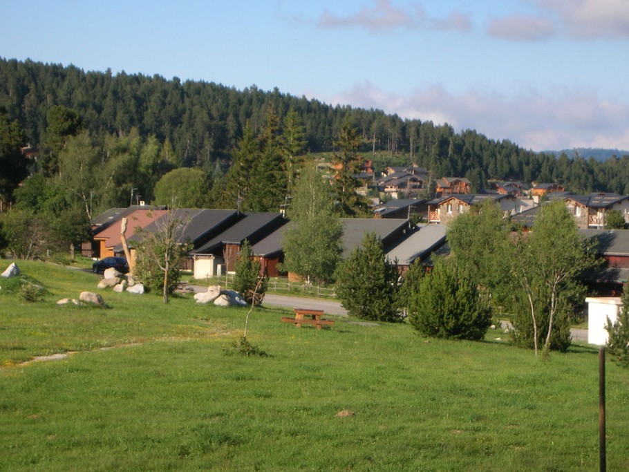 STATION PYRENEES 2000