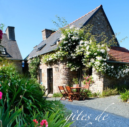 The "Charline" house in its rose garden