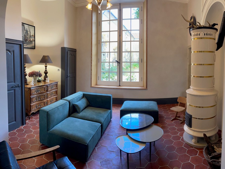 Salon sur cour - Château de Ville au Val