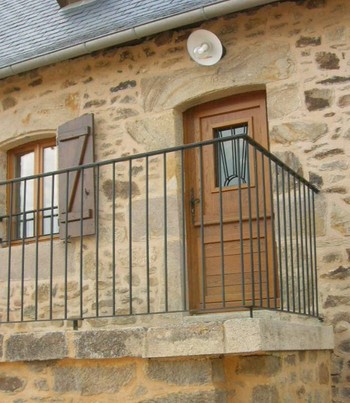Chez la Louise Façade gîte Exposition Sud