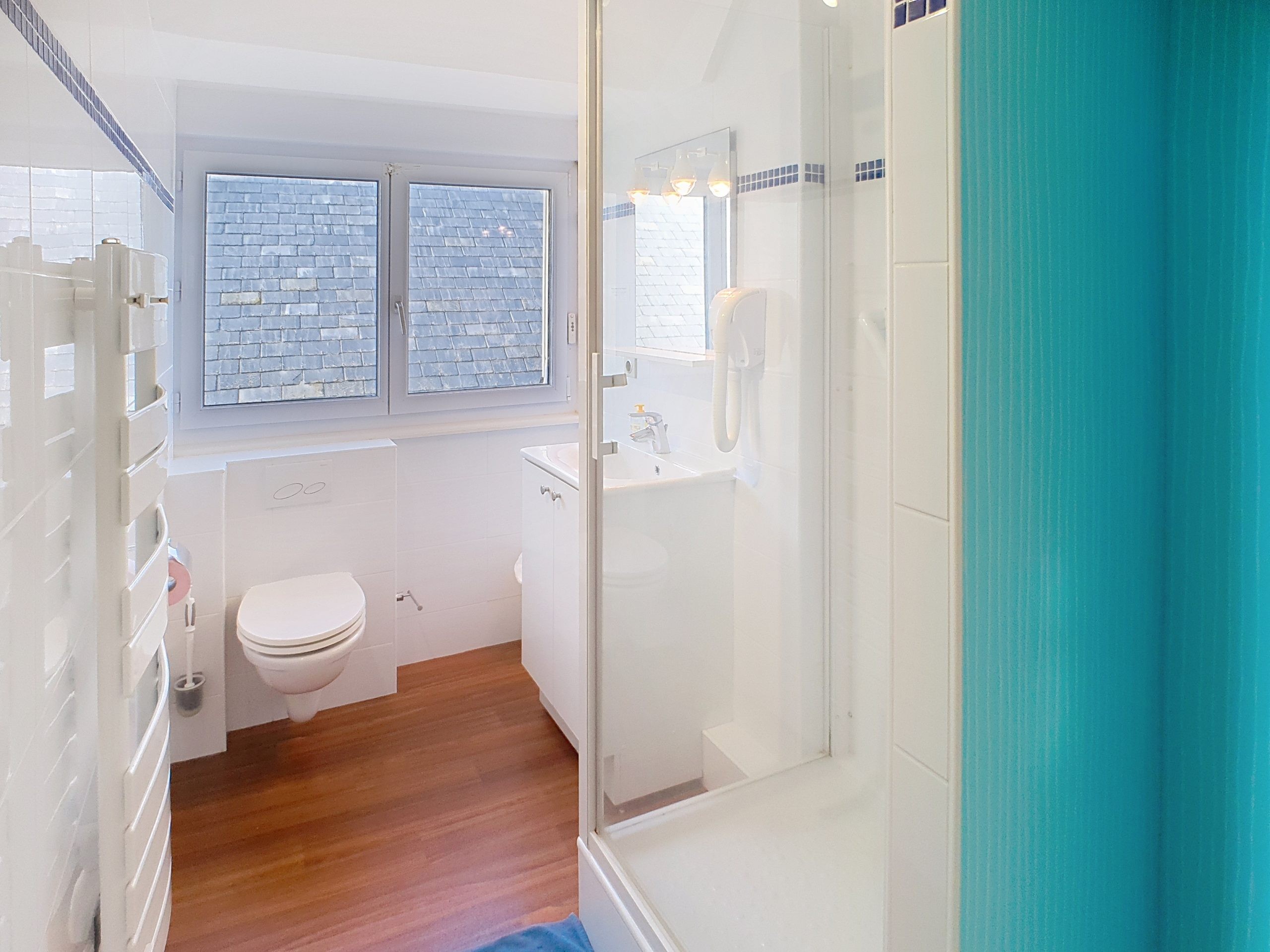 Shower room 1 adjoining bedroom 1