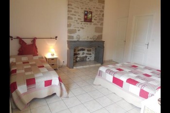 Château de Mérinchal - Appartement n° 59 - Venez vivre la vie de château dans un appartement du Château de la Mothe (XIIe siècle) en Creuse (limite Puy-de-Dôme)