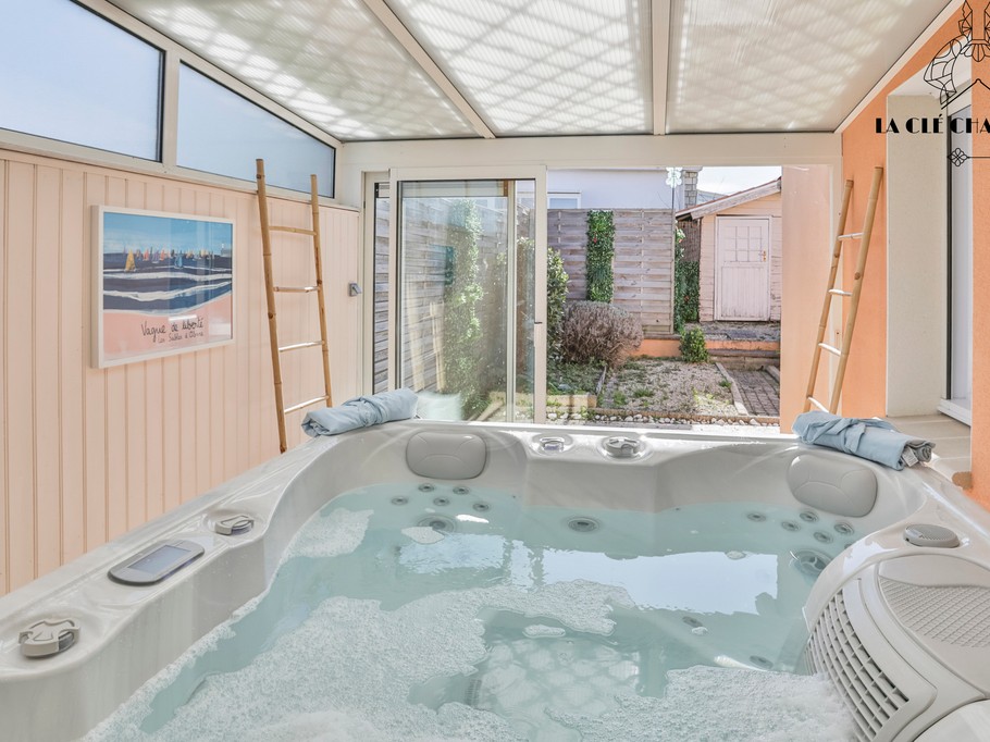 Jacuzzi intérieur